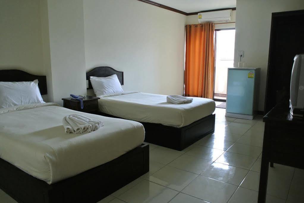 Bp Grand Hotel Chiang Mai Exteriör bild